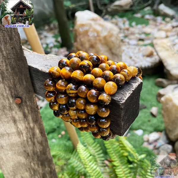 Feng shui tiger eye bracelets