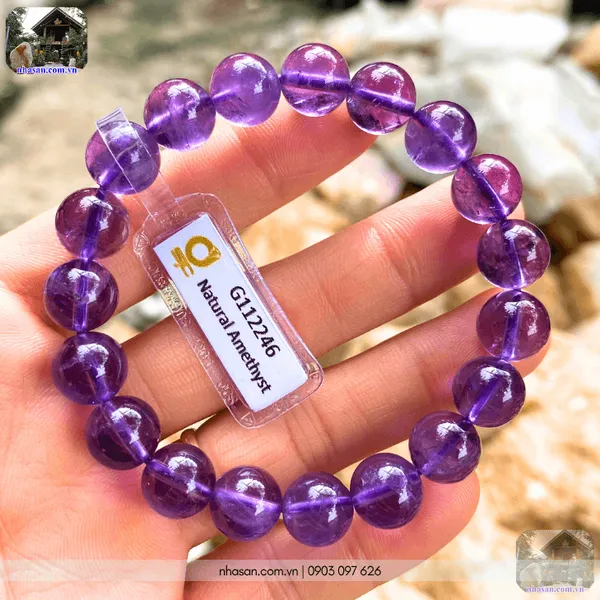 Vòng tay thạch anh tím 10ly tự nhiên - Biểu tượng của trí tuệ, bình an và năng lượng tích cực