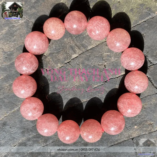 Vòng thạch anh dâu tây 12ly tự nhiên