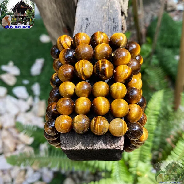 Feng shui tiger eye bracelets
