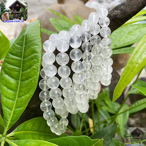 Vòng tay đá thạch anh trắng hợp với mệnh nào