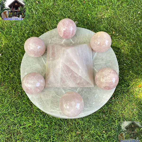 Vật phẩm giúp chủ nhân đón nhận vượng khí pháp lành Vật phẩm giúp chủ nhân đón nhận vượng khí pháp lành