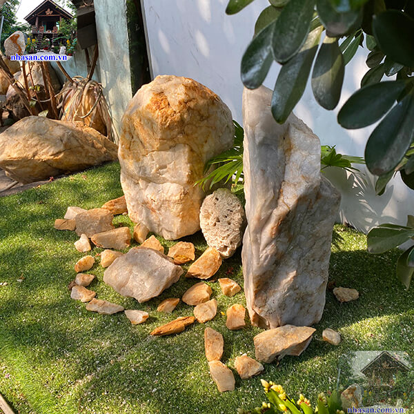 Đá tự nhiên còn giúp điều hòa năng lượng sinh khí nhà ở Đá tự nhiên còn giúp điều hòa năng lượng sinh khí nhà ở