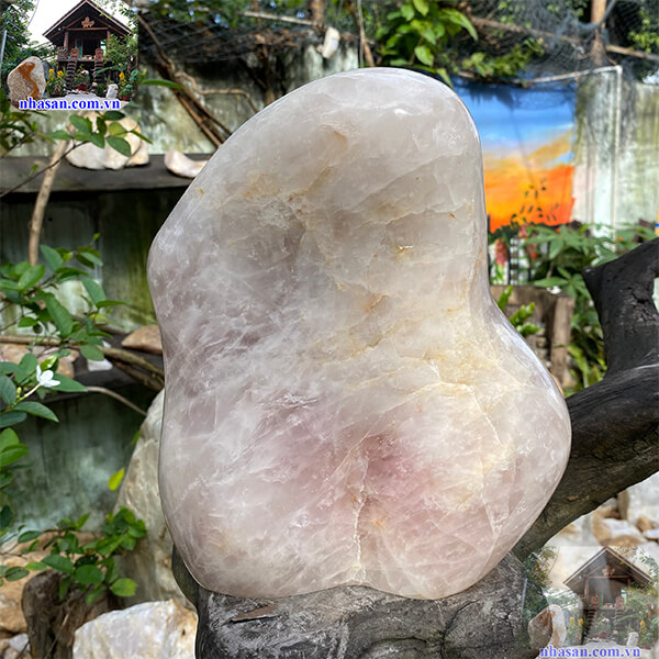 Là loại đá có giá trị cao trong đời sống Là loại đá có giá trị cao trong đời sống