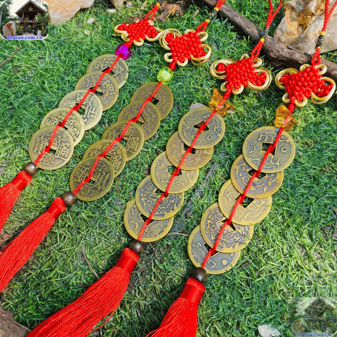 Đồng xu Ngũ Đế là một trong những loại đồng xu phong thủy được ưa chuộng Đồng xu Ngũ Đế là một trong những loại đồng xu phong thủy được ưa chuộng