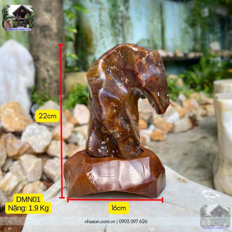 Kích thước trụ đá mã não tự nhiên DMN01 cao 22cm đế ngang 16cm nặng 1.9kg Kích thước trụ đá mã não tự nhiên DMN01 cao 22cm đế ngang 16cm nặng 1.9kg