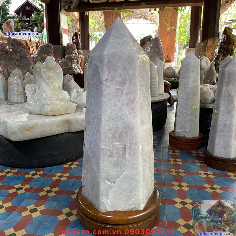 Ngoài ra còn được sử dụng để trấn trạch nơi ở, làm việc Ngoài ra còn được sử dụng để trấn trạch nơi ở, làm việc