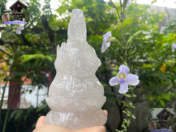 Quan Âm là vị Bồ Tát có thần lực cao chỉ sau Phật Tổ Quan Âm là vị Bồ Tát có thần lực cao chỉ sau Phật Tổ