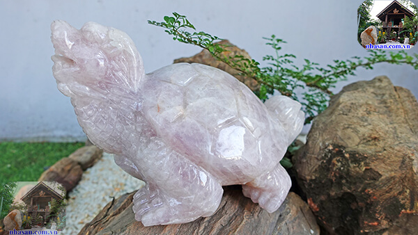 Tượng Long Quy chế tác từ đá thạch anh hồng Tượng Long Quy chế tác từ đá thạch anh hồng