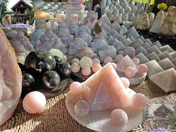 Vô vàn vật phẩm phong thủy chứa năng lượng cao Vô vàn vật phẩm phong thủy chứa năng lượng cao