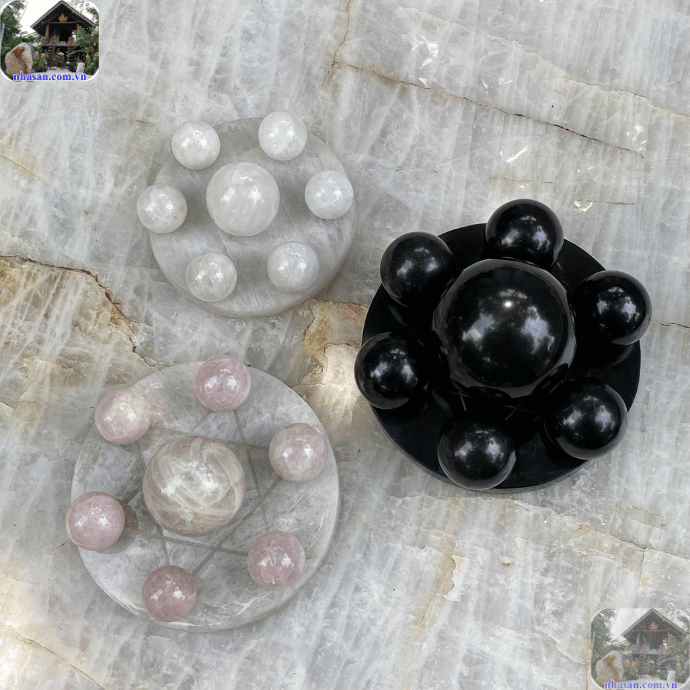 Đĩa thất tinh với 7 viên đá quý là vật phẩm phong thủy giúp cân bằng năng lượng Đĩa thất tinh với 7 viên đá quý là vật phẩm phong thủy giúp cân bằng năng lượng