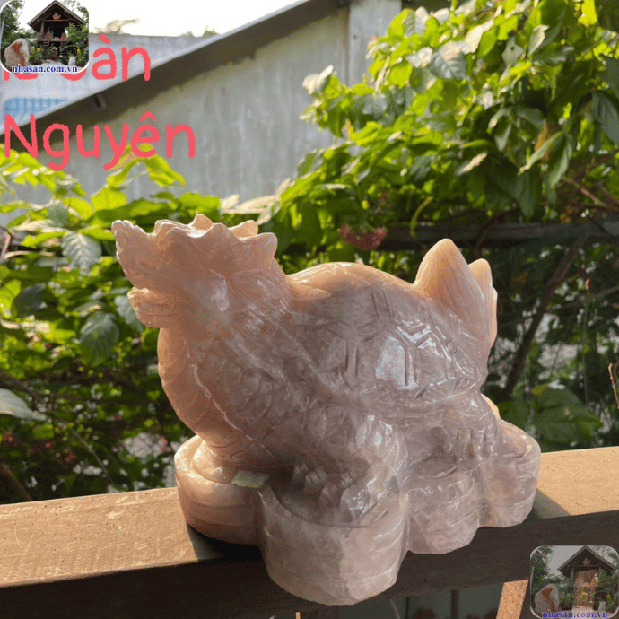 Hãy dọn dẹp bàn làm việc thường xuyên, tránh để đồ đạc lộn xộn Hãy dọn dẹp bàn làm việc thường xuyên, tránh để đồ đạc lộn xộn