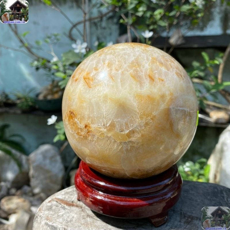 Trước khi đặt đá vào vị trí mới, bạn đừng quên bước tẩy uế và nạp năng lượng Trước khi đặt đá vào vị trí mới, bạn đừng quên bước tẩy uế và nạp năng lượng