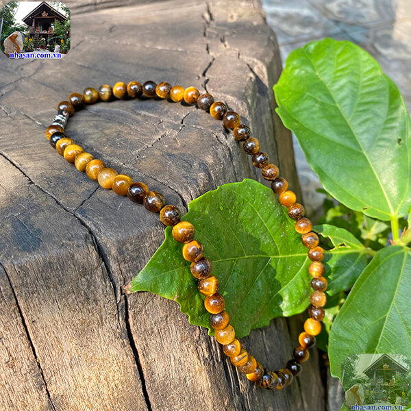 Đá mắt hổ còn có khả năng xua đuổi âm khí hoặc năng lượng xấu Đá mắt hổ còn có khả năng xua đuổi âm khí hoặc năng lượng xấu