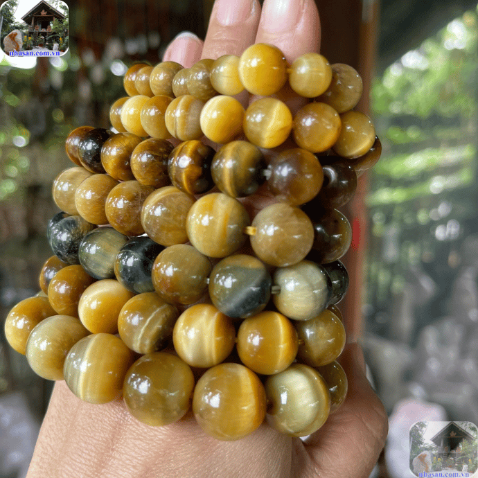 chú ý đến kích thước hạt đá và độ dài của vòng để đảm bảo vừa vặn Chú ý đến kích thước hạt đá và độ dài của vòng để đảm bảo vừa vặn