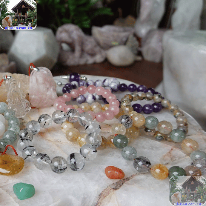 Tùy theo mục đích sử dụng có thể lựa chọn vòng tay phù hợp Tùy theo mục đích sử dụng có thể lựa chọn vòng tay phù hợp