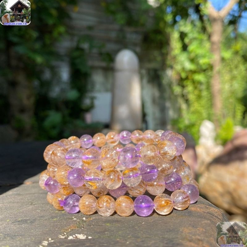 Vòng đá thạch anh phong thủy là trang sức có đa dạng về màu sắc và chủng loại Vòng đá thạch anh phong thủy là trang sức có đa dạng về màu sắc và chủng loại