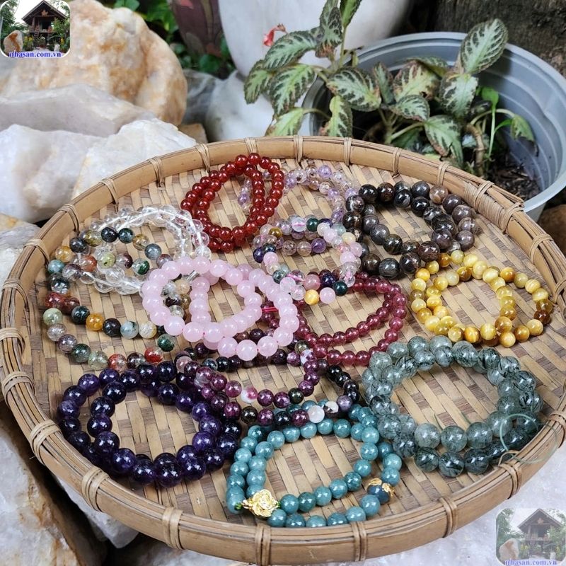 Chọn vòng đá thạch anh phong thủy theo tuổi Chọn vòng đá thạch anh phong thủy theo tuổi