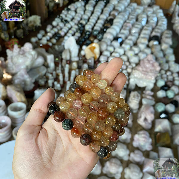 Vòng đá thạch anh tóc tam tài tự nhiên Vòng đá thạch anh tóc tam tài tự nhiên