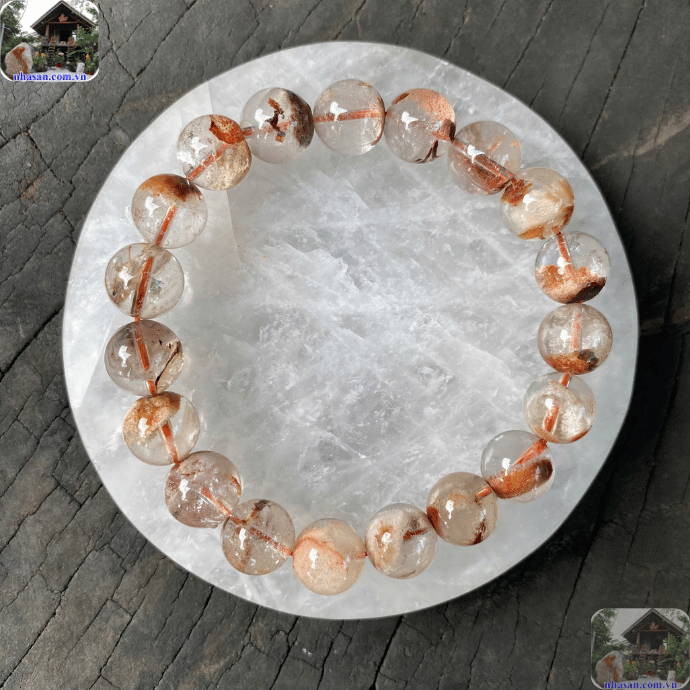 Vòng đeo tay phong thuỷ mang đậm giá trị phong thủy sâu sắc Vòng đeo tay phong thuỷ mang đậm giá trị phong thủy sâu sắc