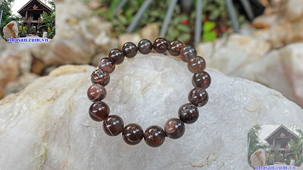 Vòng gỗ hóa thạch phù hợp với cả nam và nữ Vòng gỗ hóa thạch phù hợp với cả nam và nữ