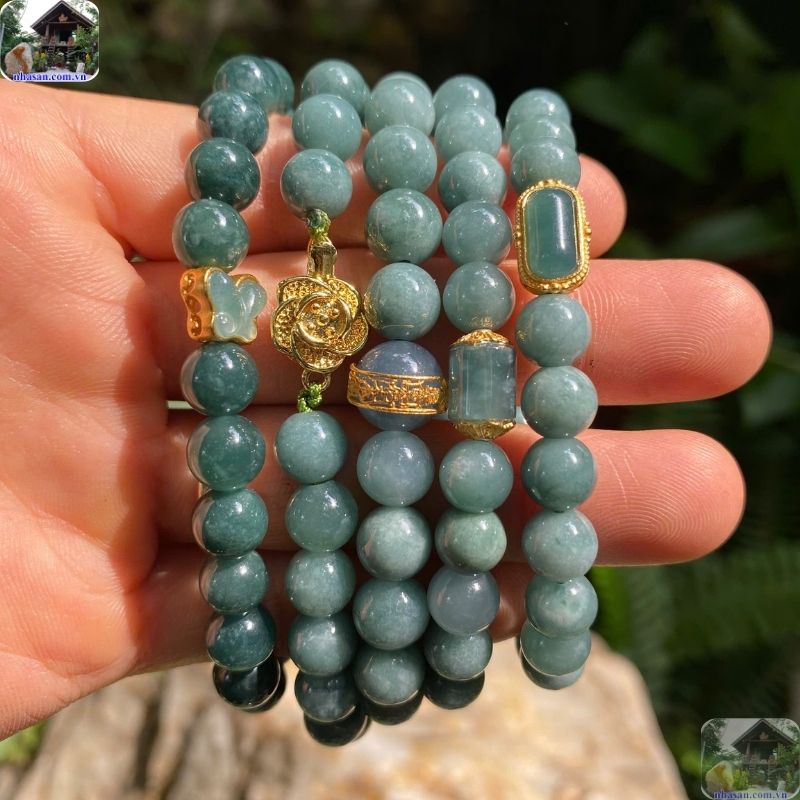 Xanh lá cây, xanh lục chính là màu bản mệnh của hành Mộc Xanh lá cây, xanh lục chính là màu bản mệnh của hành Mộc