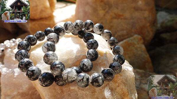 Vòng tay thạch anh tóc đen tự nhiên Vòng tay thạch anh tóc đen tự nhiên