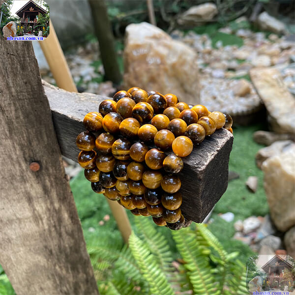 Đá mắt hổ là một loại đá quý thuộc họ thạch anh Đá mắt hổ là một loại đá quý thuộc họ thạch anh