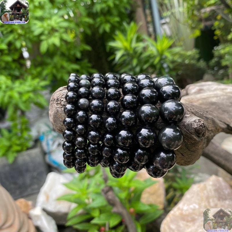 Năng lượng từ đá Obsidian sẽ là nguồn dưỡng chất tuyệt vời cho người mệnh Mộc và Thủy Năng lượng từ đá Obsidian sẽ là nguồn dưỡng chất tuyệt vời cho người mệnh Mộc và Thủy