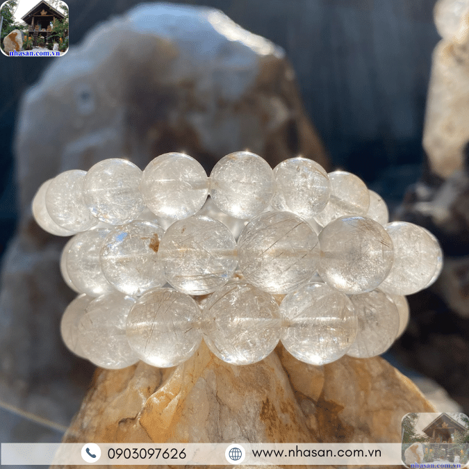 Thạch anh tóc trắng chứa năng lượng dương mạnh mẽ Thạch anh tóc trắng chứa năng lượng dương mạnh mẽ