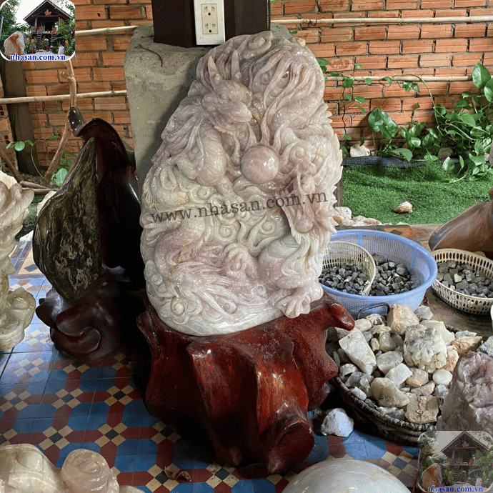 Rồng là linh vật huyền thoại mang sức mạnh và sự quyền năng Rồng là linh vật huyền thoại mang sức mạnh và sự quyền năng