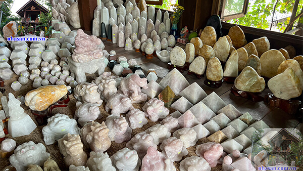 Nên đặt cóc thiềm thừ ở vị trí phù hợp Nên đặt cóc thiềm thừ ở vị trí phù hợp