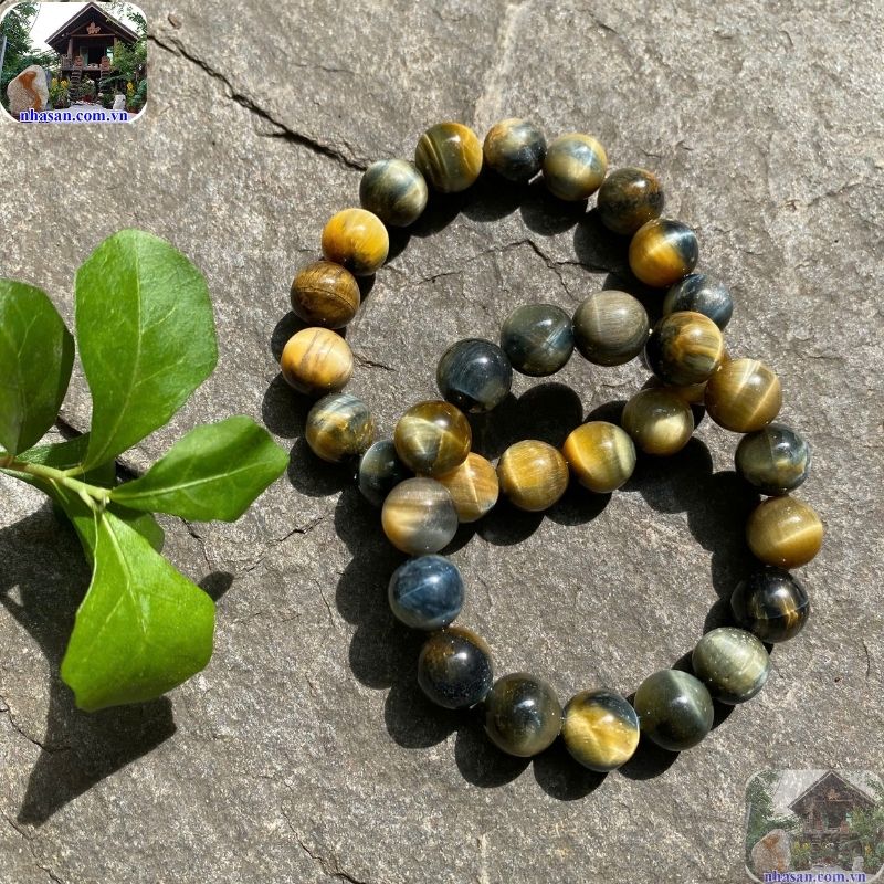 Ý nghĩa đá mắt hổ xanh đen bao trùm cả rèn luyện nội tâm và bảo vệ trường khí Ý nghĩa đá mắt hổ xanh đen bao trùm cả rèn luyện nội tâm và bảo vệ trường khí