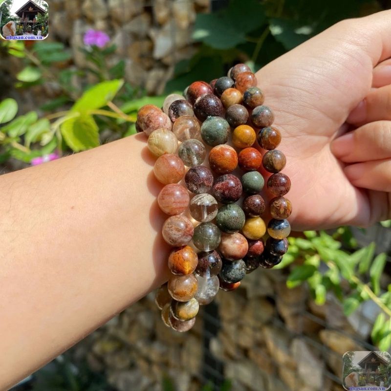 Ẩn trong các lớp rêu mang lại ý nghĩa đá ưu linh ngũ sắc cực kỳ tích cực Ẩn trong các lớp rêu mang lại ý nghĩa đá ưu linh ngũ sắc cực kỳ tích cực