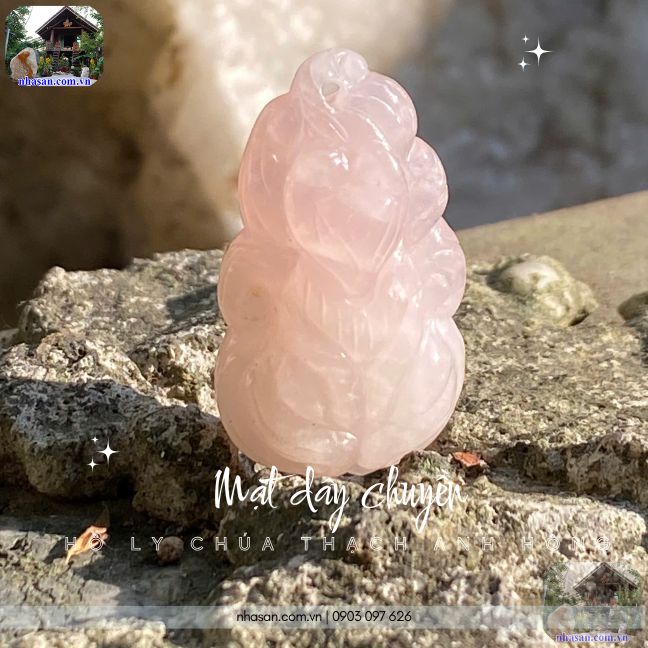 Trong văn hóa phương đông, hồ ly (cáo chín đuôi) là một linh vật mang vẻ đẹp quyến rũ, thông minh Trong văn hóa phương đông, hồ ly (cáo chín đuôi) là một linh vật mang vẻ đẹp quyến rũ, thông minh