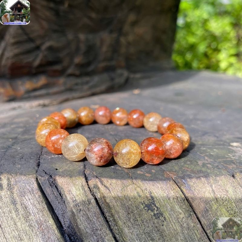 Thạch anh tóc tam tài phù hợp với tất cả các cung mệnh Thạch anh tóc tam tài phù hợp với tất cả các cung mệnh