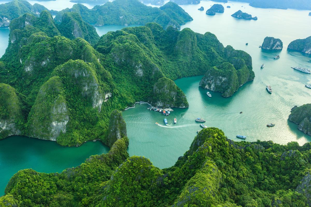 vinh-ha-long-tour-ha-noi-ha-long-yen-tu-2-ngay-1-dem.jpg