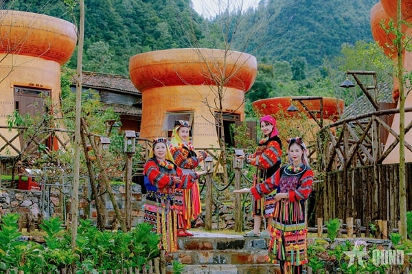 lo-lo-chai-tour-tp-hcm-ha-giang-dong-van-quan-ba.jpg