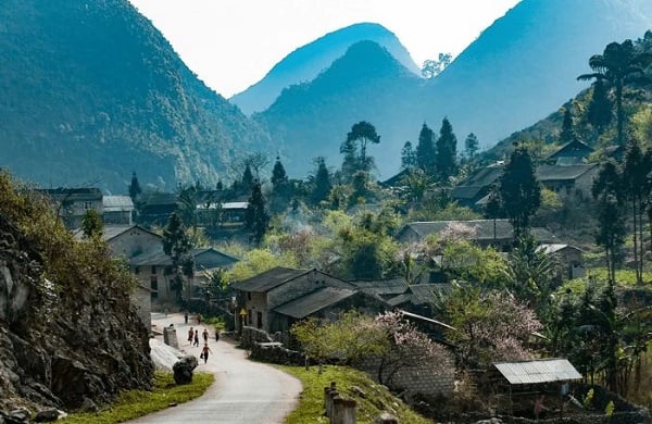 du-lich-ha-giang-quan-ba-lung-cu-dong-van-4.jpg