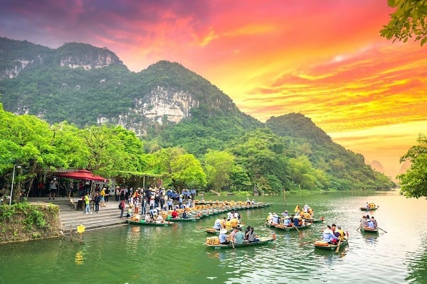 ben-do-tam-coc-tour-du-lich-ninh-binh-2-ngay-1-dem.jpg