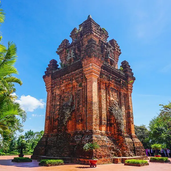 Tour Hà Nội - Quy Nhơn - Phú Yên - BBQ Hải Sản 2026