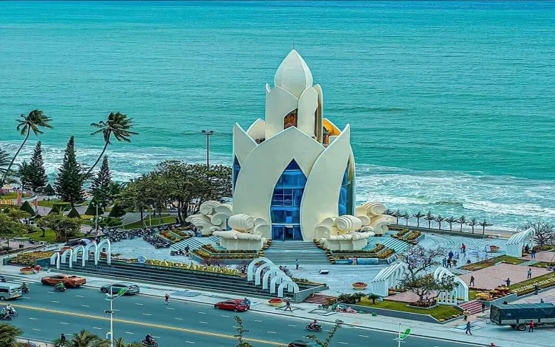 Tour Nha Trang - Vịnh San Hô - Vinwonder - Vinpearl Harbour 3N3Đ