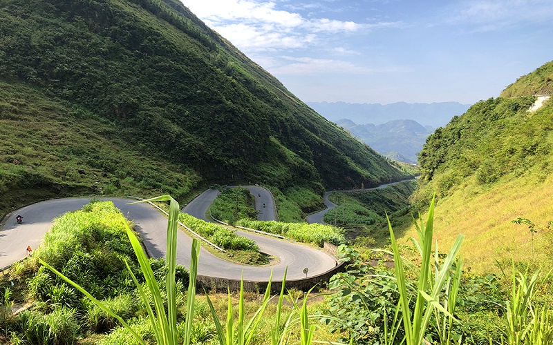 doc-tham-ma-tour-ha-giang-hoa-tam-giac-mach.jpg