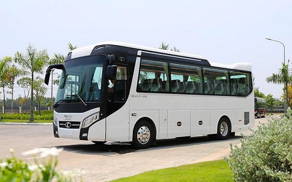 cho-thue-xe-du-lich-29-cho-thaco.jpg