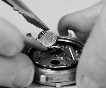 Dịch vụ thay pin đồng hồ Casio chính hãng