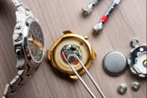 Kiểm tra khả năng chống nước của đồng hồ Rado sau khi thay pin