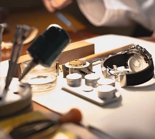 Thay Kính Đồng Hồ Skagen Siêu Mỏng Đẹp Lấy Ngay
