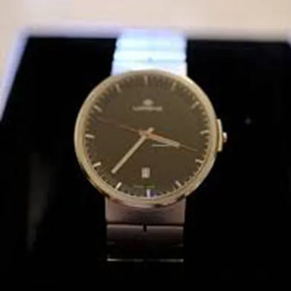 THAY DÂY  ĐỒNG HỒ NEOS