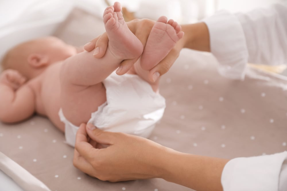 Bé gái bị hăm vùng kín phải làm sao? Phòng ngừa thế nào?