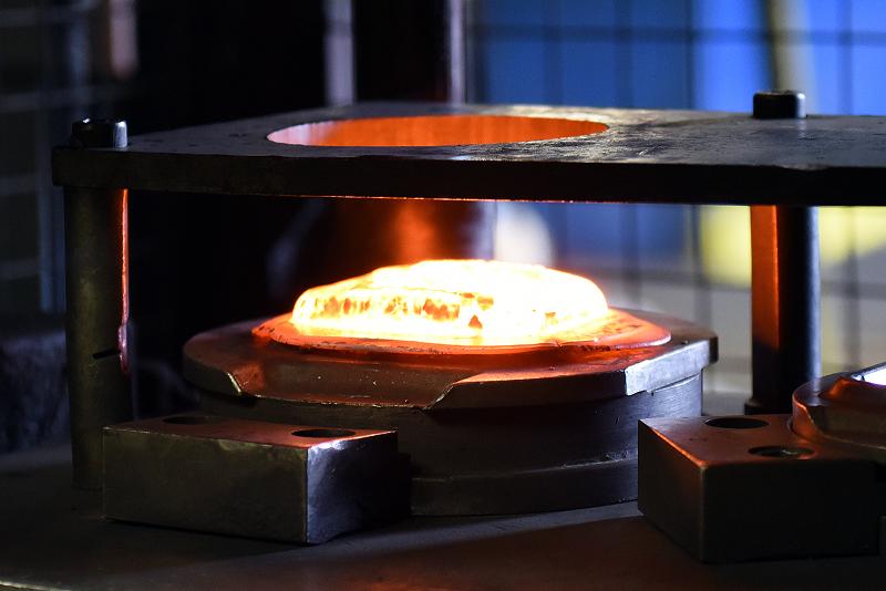 Các chi tiết đúc bằng phương pháp rèn Forging được ứng dụng rộng rãi trong nhiều ngành công nghiệp Các chi tiết đúc bằng phương pháp rèn Forging được ứng dụng rộng rãi trong nhiều ngành công nghiệp